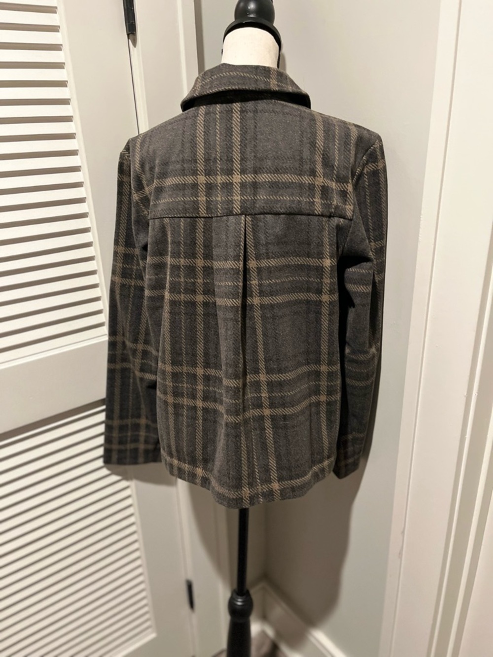 Banana Republic Gray Plaid Peacoat - Picture 5 of 7